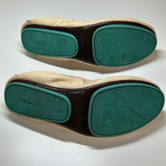 Tieks by Gavrieli Women Patent In Biscotti Leather Foldable Ballet Flats Size 5 - Picture 5 of 11